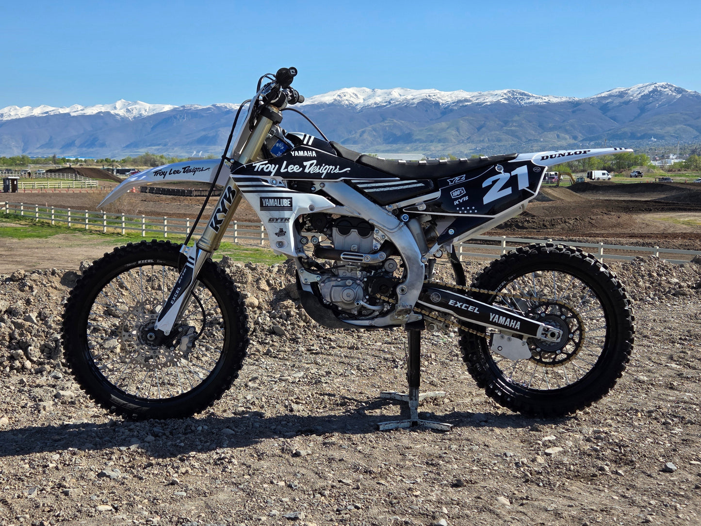 YZ250F at dirtbike track with a CONETIC MOTO CO. Active-Tension Chain Guard equipped